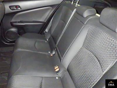 2018 Toyota Prius - Thumbnail