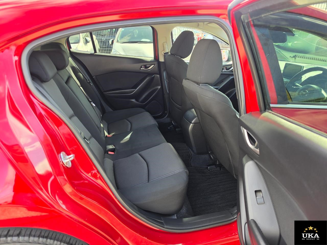 2016 Mazda Axela