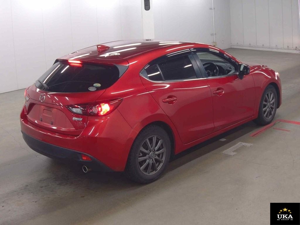 2016 Mazda Axela