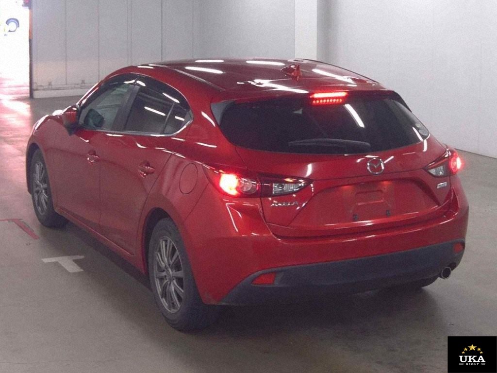 2016 Mazda Axela