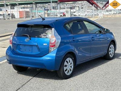 2013 Toyota Aqua - Thumbnail