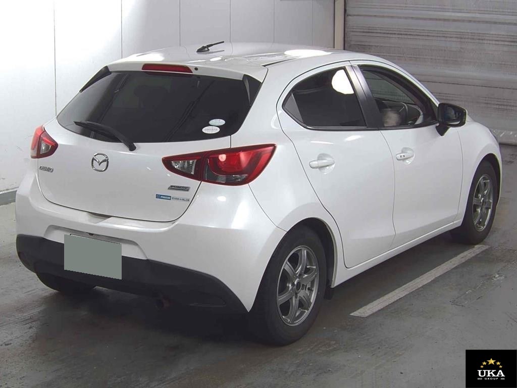 2016 Mazda Demio