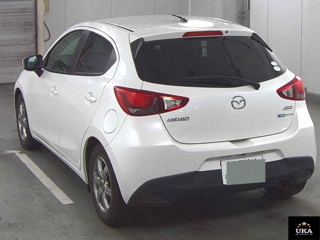 2016 Mazda Demio