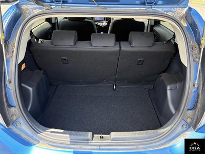 2015 Toyota Aqua - Thumbnail