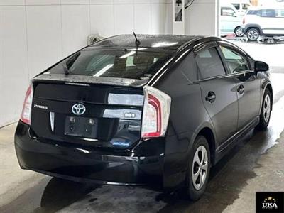 2012 Toyota Prius - Thumbnail