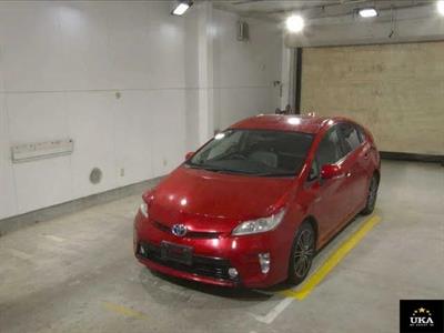 2013 Toyota Prius - Thumbnail