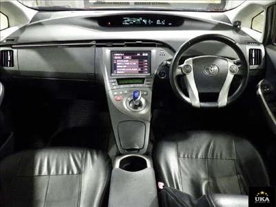 2013 Toyota Prius - Thumbnail