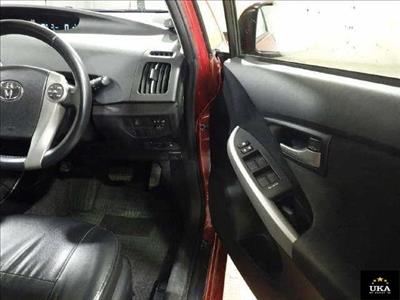 2013 Toyota Prius - Thumbnail
