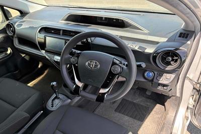2019 Toyota Aqua - Thumbnail