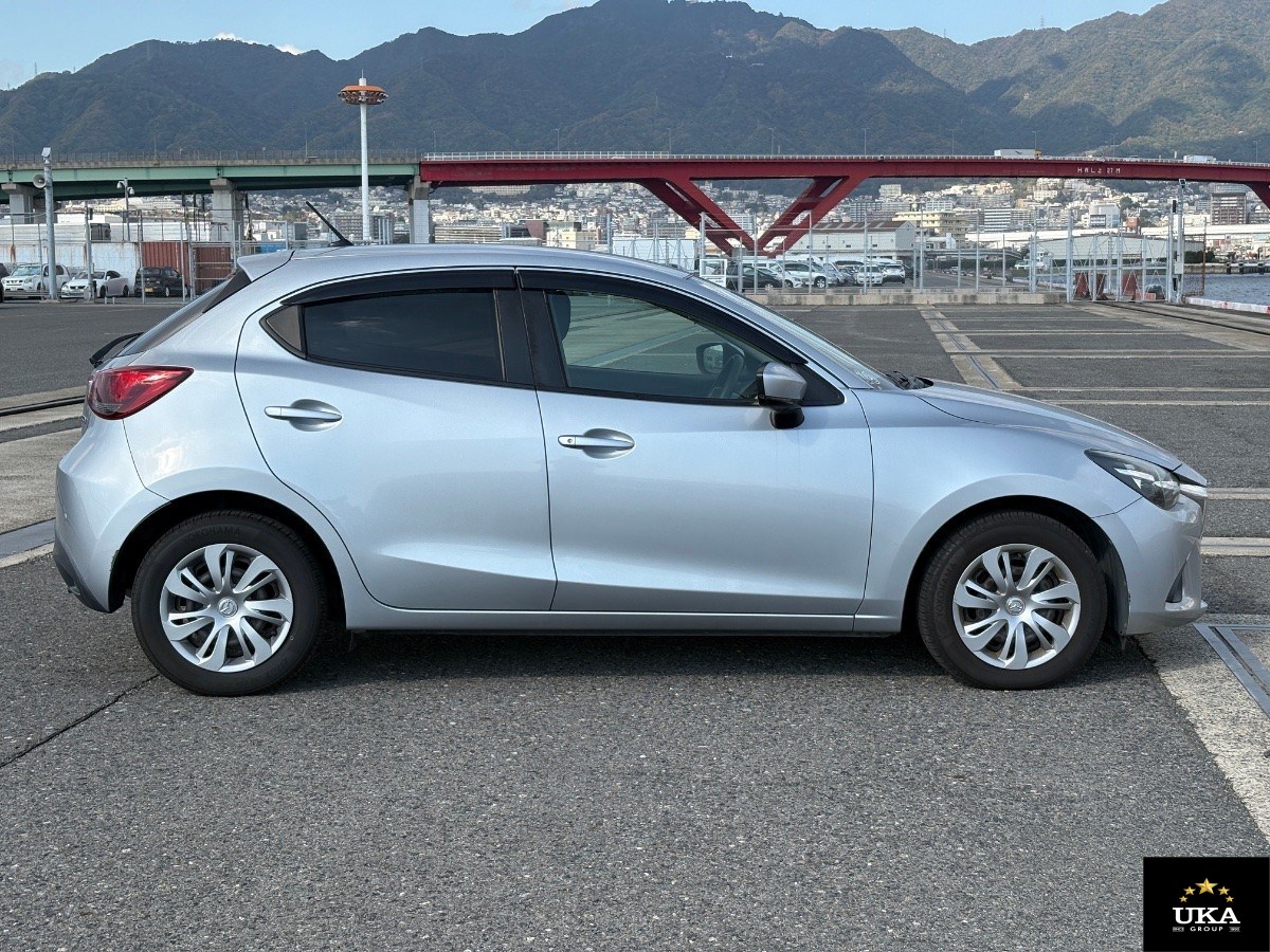 2018 Mazda Demio
