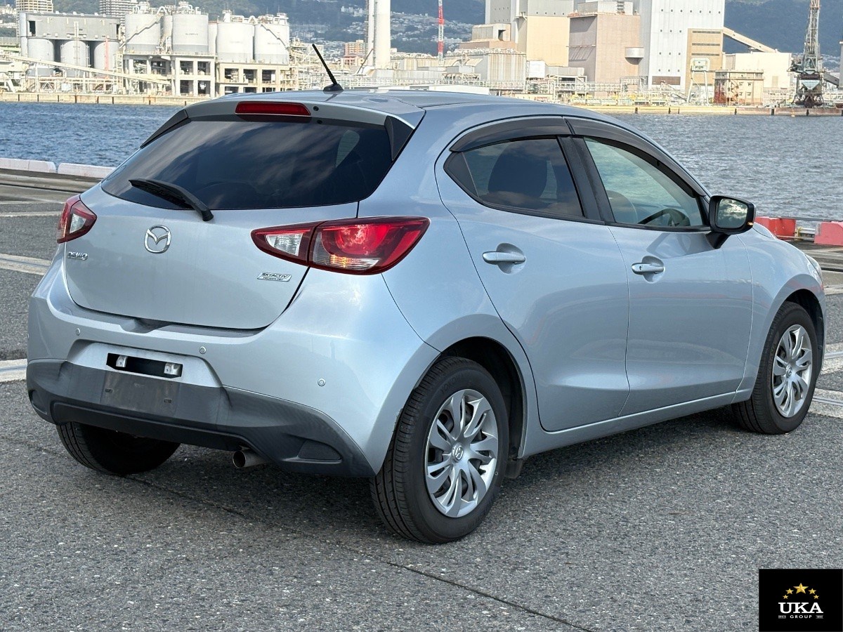 2018 Mazda Demio
