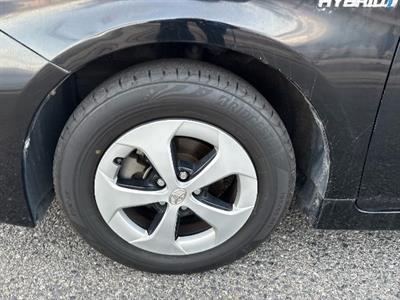 2015 Toyota Prius - Thumbnail