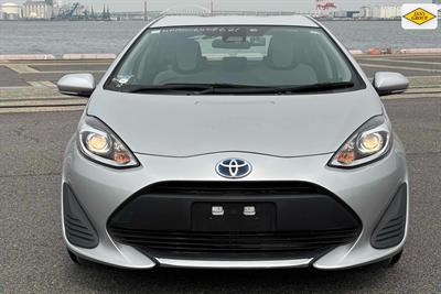 2020 Toyota Aqua - Thumbnail