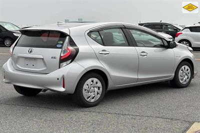 2020 Toyota Aqua - Thumbnail