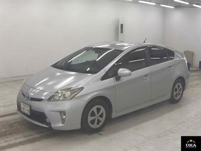 2014 Toyota Prius - Thumbnail