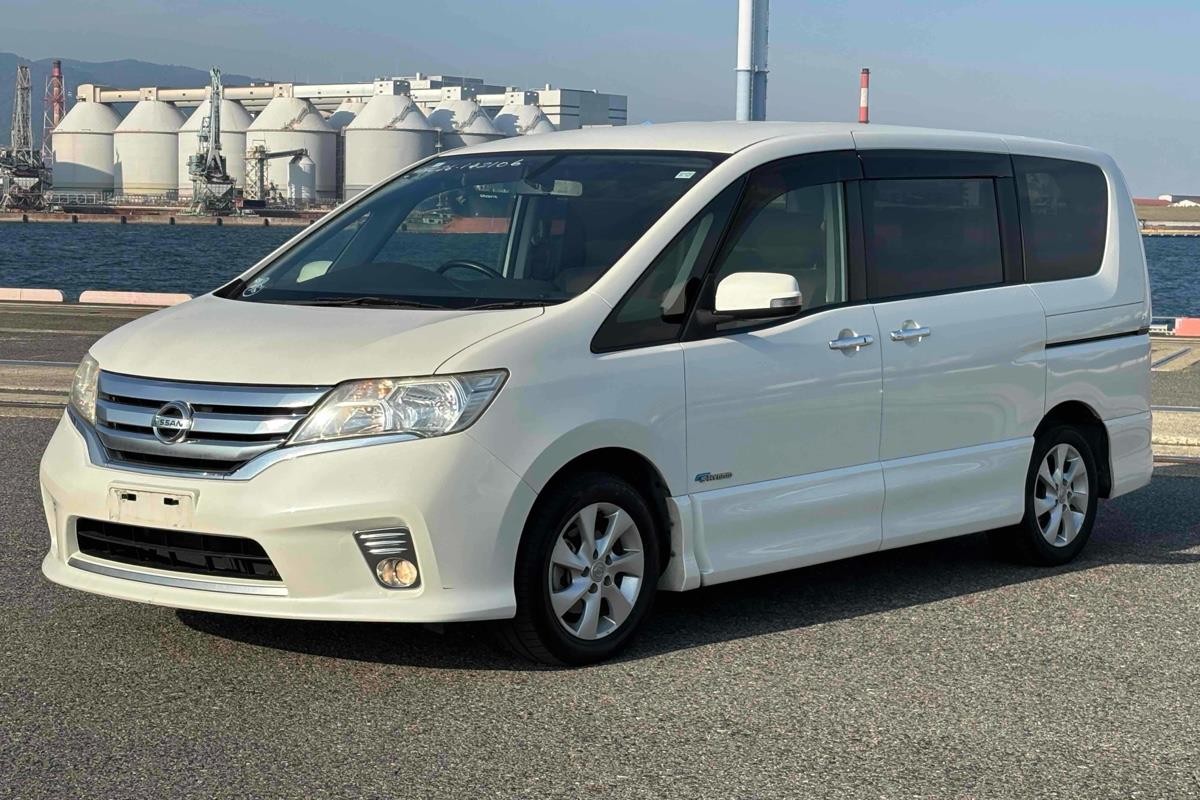 2013 Nissan Serena