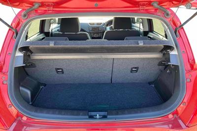 2014 Suzuki Swift - Thumbnail