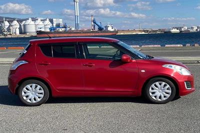2014 Suzuki Swift - Thumbnail