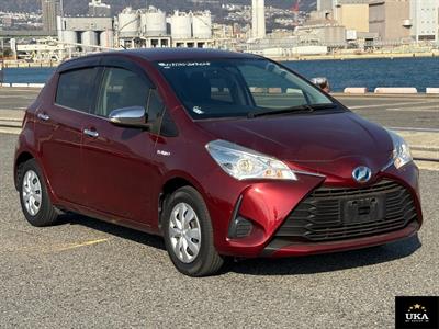 2017 Toyota Vitz