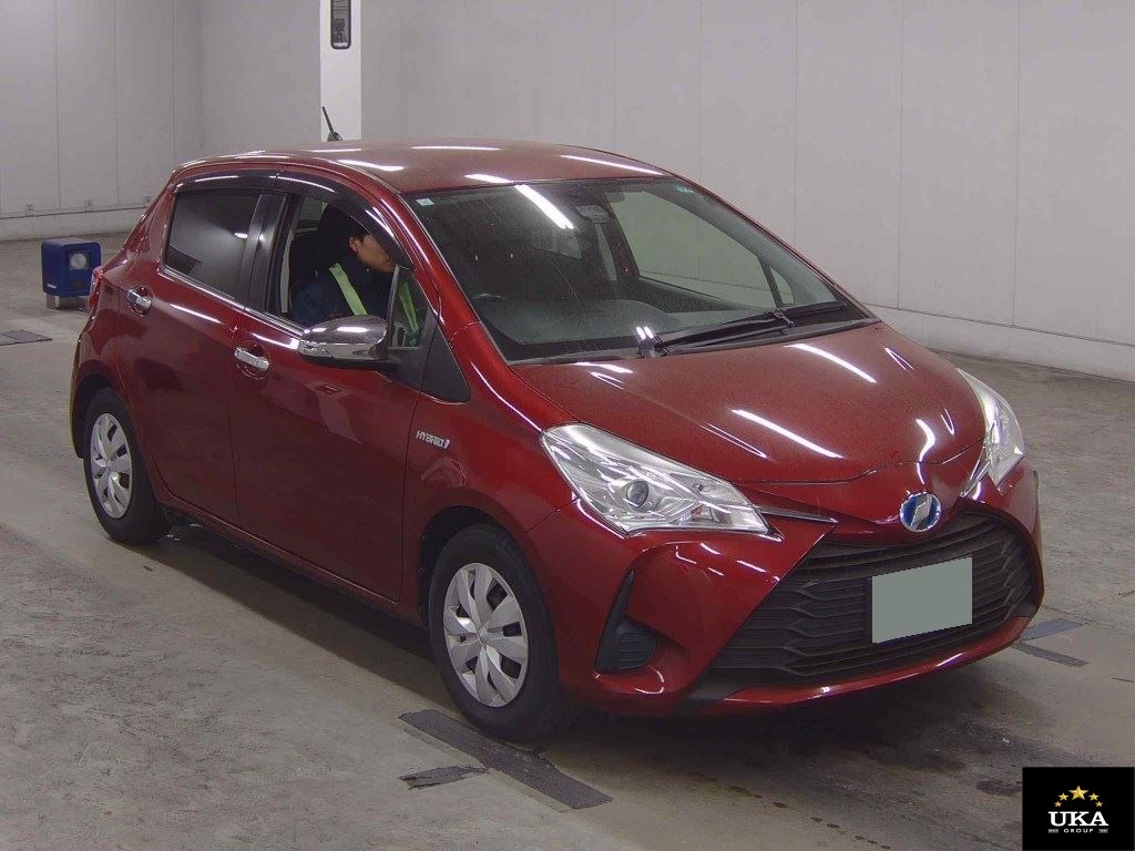2017 Toyota Vitz