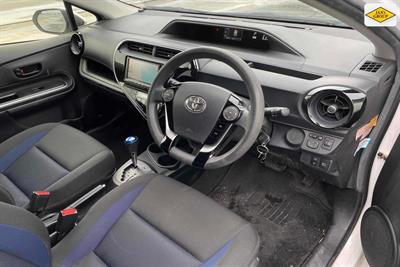 2020 Toyota Aqua - Thumbnail