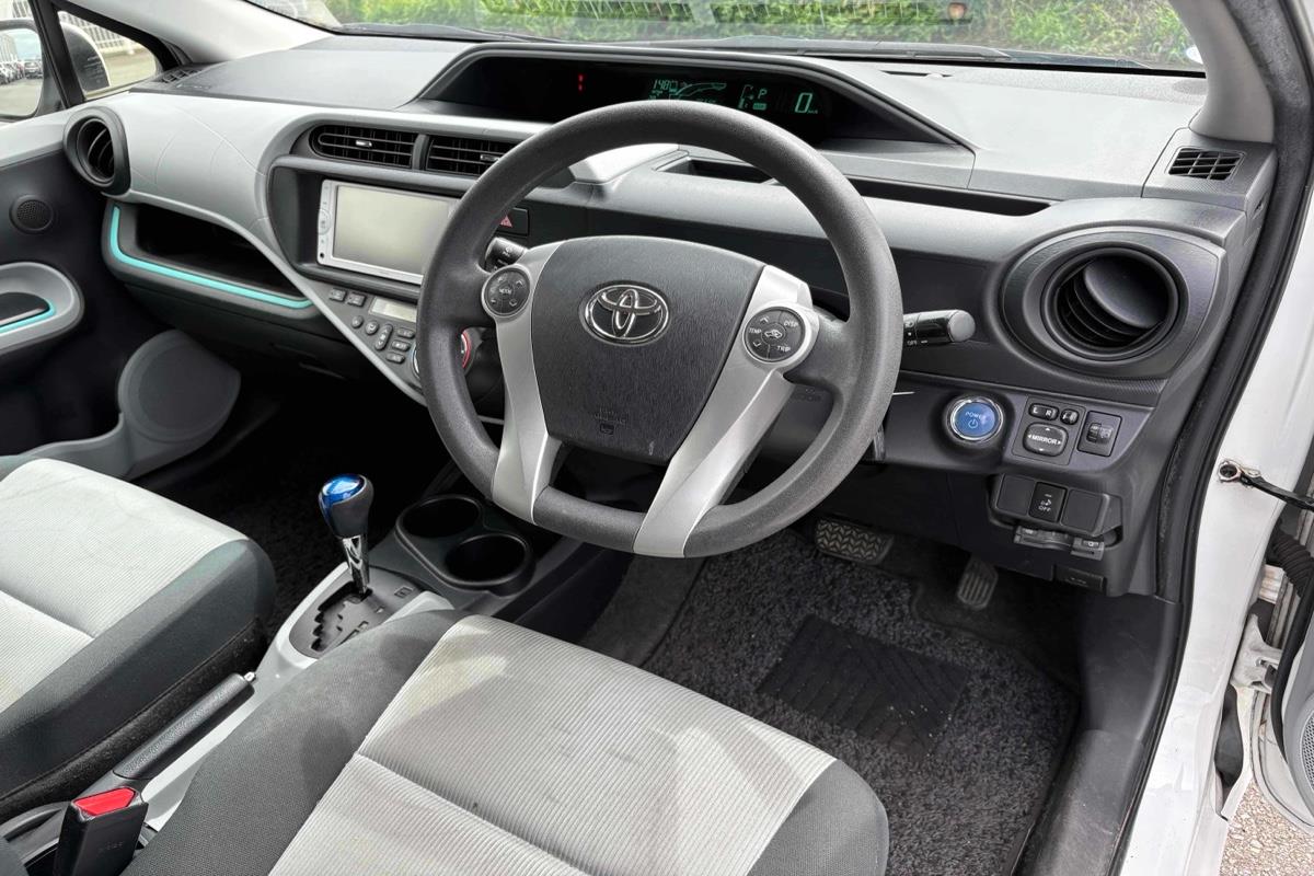 2013 Toyota Aqua