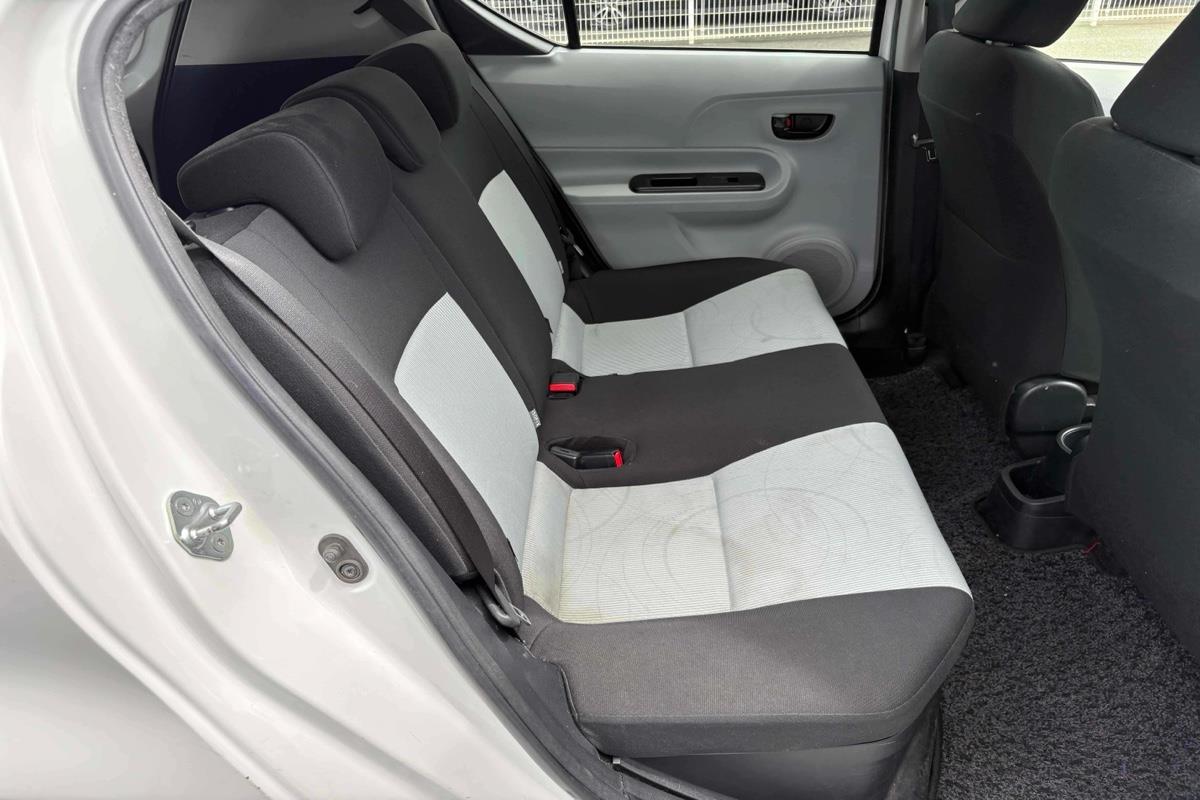 2013 Toyota Aqua