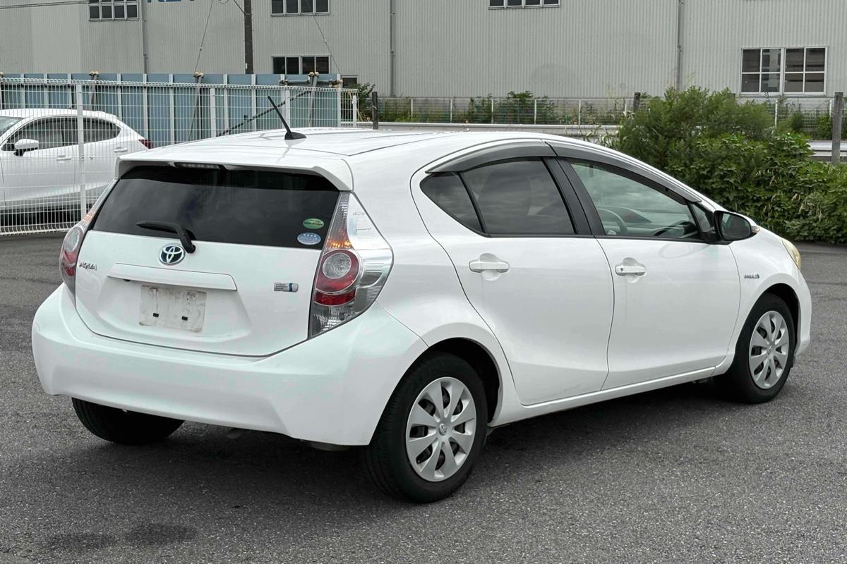 2013 Toyota Aqua