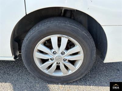 2014 Nissan Serena - Thumbnail