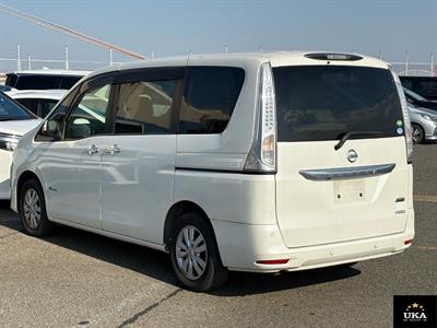 2014 Nissan Serena - Thumbnail