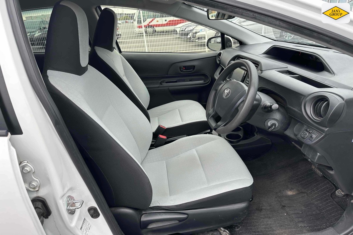 2016 Toyota Aqua