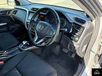 2017 Honda Grace - Thumbnail