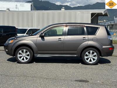2012 Mitsubishi Outlander - Thumbnail