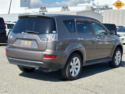 2012 Mitsubishi Outlander - Thumbnail
