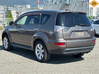 2012 Mitsubishi Outlander - Thumbnail