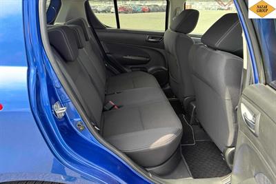 2015 Suzuki Swift - Thumbnail