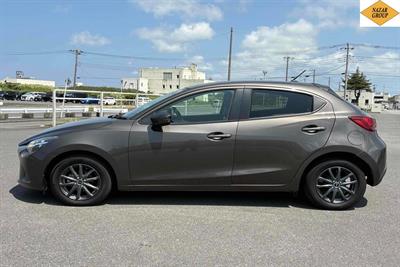 2016 Mazda Demio - Thumbnail