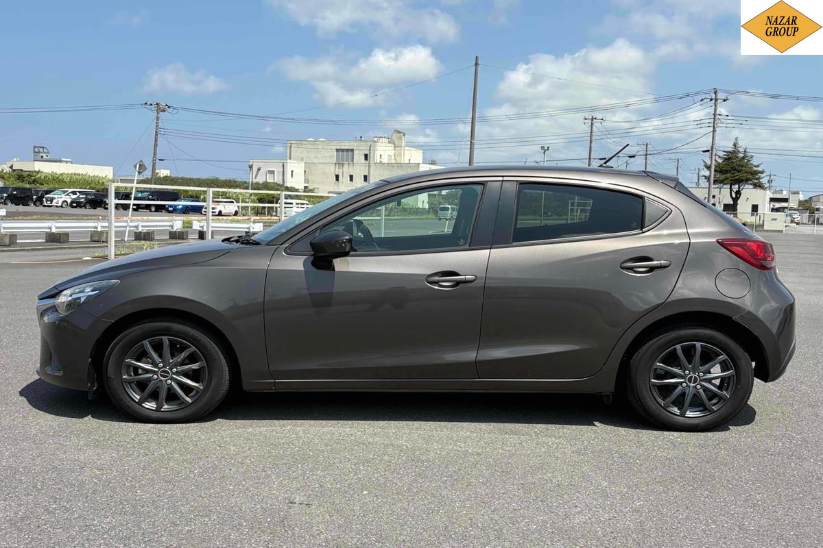 2016 Mazda Demio