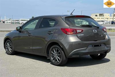 2016 Mazda Demio - Thumbnail