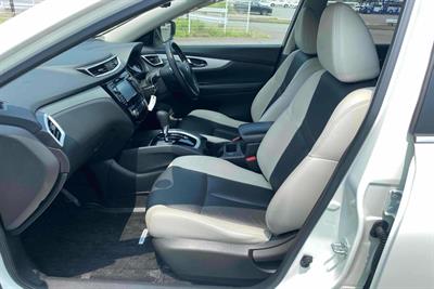 2017 Nissan X-Trail - Thumbnail