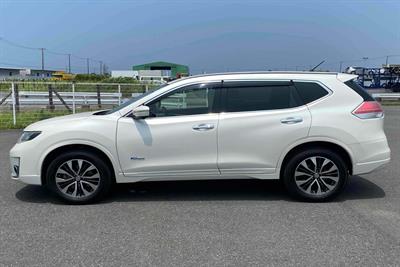 2017 Nissan X-Trail - Thumbnail