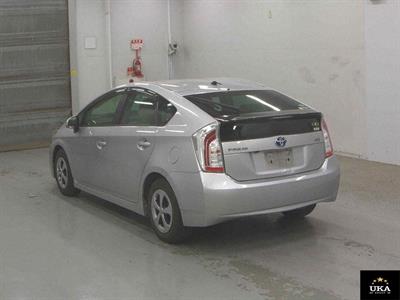 2013 Toyota Prius - Thumbnail