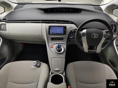 2013 Toyota Prius - Thumbnail
