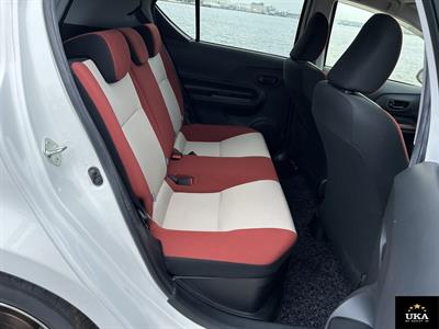 2015 Toyota Aqua - Thumbnail