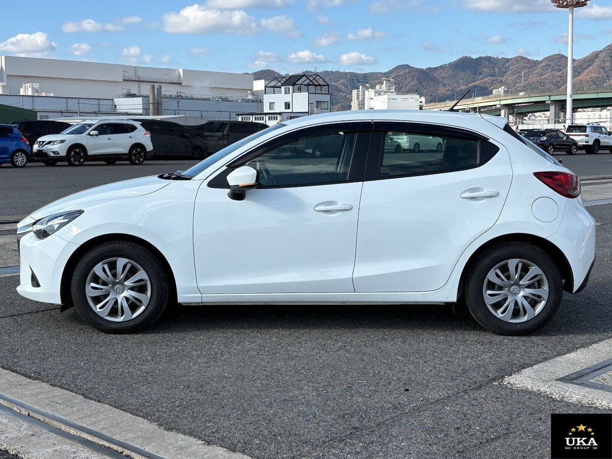 2018 Mazda Demio