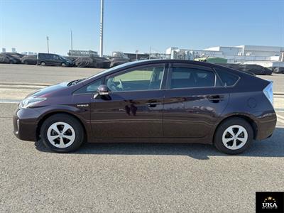 2014 Toyota Prius - Thumbnail