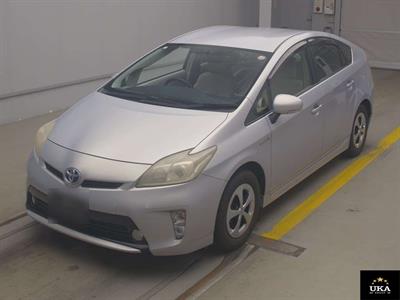 2012 Toyota Prius - Thumbnail