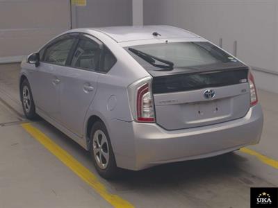 2012 Toyota Prius - Thumbnail