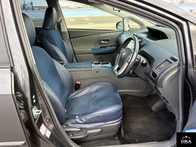 2012 Toyota Prius - Thumbnail