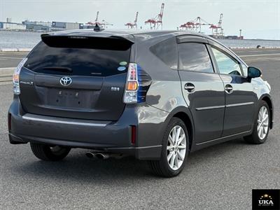 2012 Toyota Prius - Thumbnail